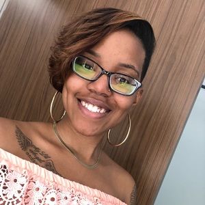 Meet your Posher, Danisha